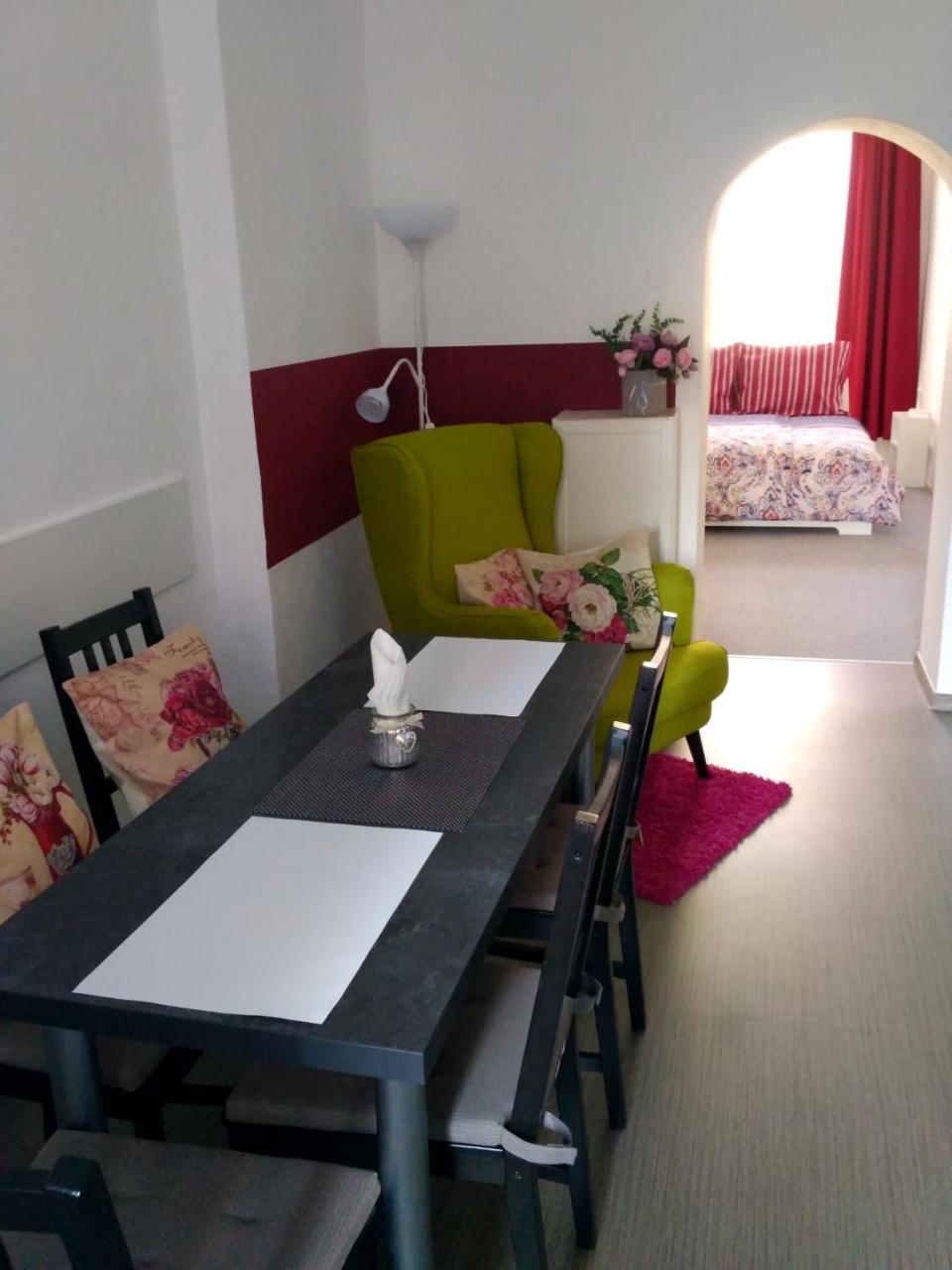 Apartman 4U Centrum + Free Parking Apartment ออลอโมตซ์ ภายนอก รูปภาพ