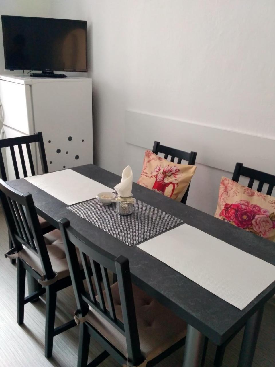Apartman 4U Centrum + Free Parking Apartment ออลอโมตซ์ ภายนอก รูปภาพ